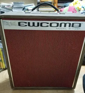S-112BF NEWCOMB Speaker Record Player