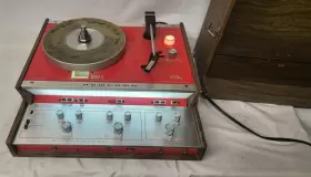 T-100 NEWCOMB Transcription Record Player