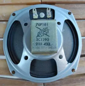 SC1290 OAKTRON Speaker Reads SC1290 OAKTRON Speaker Reads