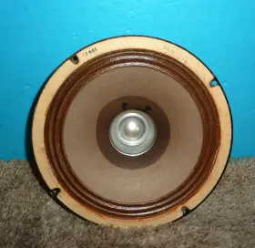 S-548 OLSEN Castle Speaker Ceramic Magnet S-548 OLSEN Castle Speaker Ceramic Magnet