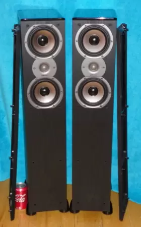 TSI-300 POLK AUDIO Wire Tower Speakers Up South Philadelphia