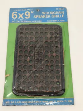 40-1334A RADIOSHACK Nos Realistic Woodgrain Speaker Grille