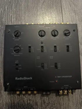 122020 RADIOSHACK Radio Car Stereo Crossover 122020 RADIOSHACK Radio Car Stereo Crossover