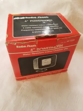 40-1235 RADIOSHACK Power Horn Radio Water