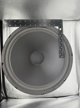 40-1301 RADIOSHACK Set Radio Subwoofers Realistic #3