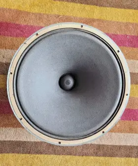 P-520 RCA Woofer