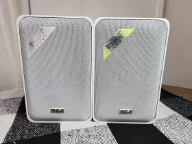 40-5004 RCA REALISTIC Stereo Bookshelf Speakers