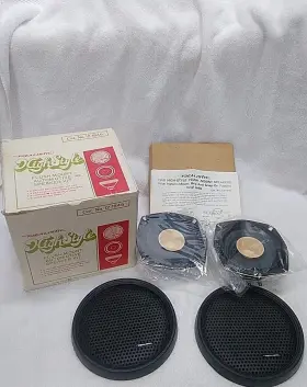 12-1845 REALISTIC Car Round Speaker Kit 12-1845 REALISTIC Car Round Speaker Kit