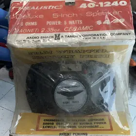 40-1240 REALISTIC Deluxe Speaker Watts