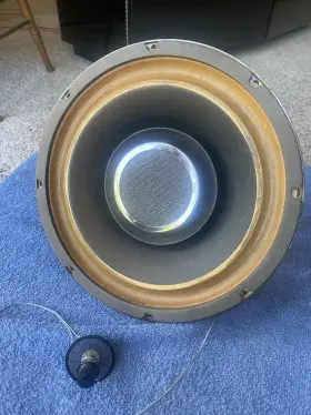 40-1304 REALISTIC Americana Coaxial Speaker 40-1304 REALISTIC Americana Coaxial Speaker