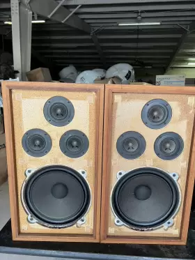 40-2002 REALISTIC Speakers #2 40-2002 REALISTIC Speakers #2
