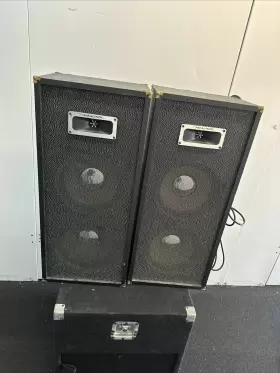 PA-99 REALISTIC Monitor Tower Speakers Set PA-99 REALISTIC Monitor Tower Speakers Set