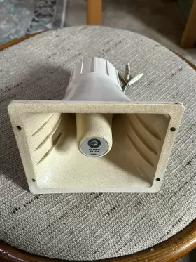 R22SH REVERE Outdoors Horn Speaker Watts