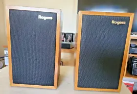 LS3-5A ROGERS Monitor Cabinets Speakers