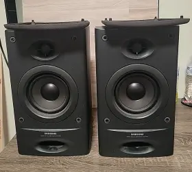6555 SAMSUNG Speakers