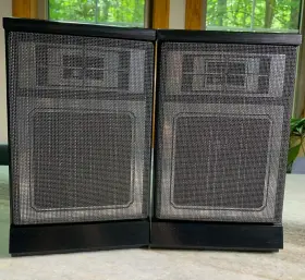 564.92004550 SEARS Wire Mesh Bookshelf Book Shelf Speakers 564.92004550 SEARS Wire Mesh Bookshelf Book Shelf Speakers