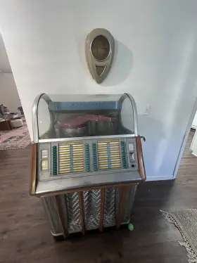 CVS4-8 SEEBURG Teardrop Jukebox Speaker Accents