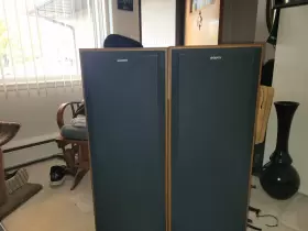 U521A SONY Speakers #2 U521A SONY Speakers #2