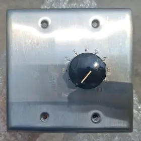 AT-75P SOUNDOLIER Attenuator Nos Audio
