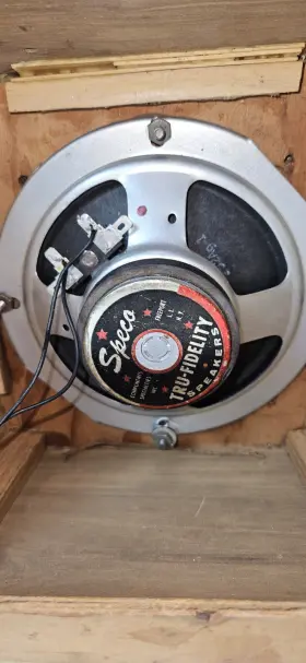 810-HC SPECO Tru Fidelity Speaker Cma Wooden Box