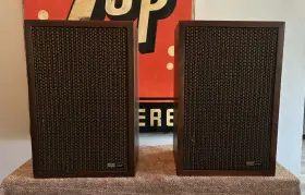 AS-2AX UTAH Acoustic Suspension Bookshelf Speakers AS-2AX UTAH Acoustic Suspension Bookshelf Speakers