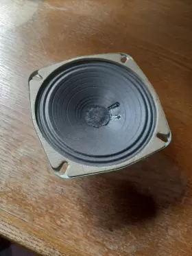 SP6B UTAH Nos Micro Gap Speaker Box SP6B UTAH Nos Micro Gap Speaker Box