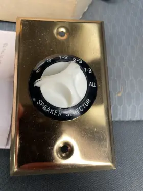 V601 VERITAS Speaker Control Knob Nos #2
