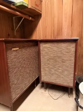 564-8II VOICE OF MUSIC Wooden Cabinet Console Stereo Speakers
