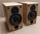 2 ONKYO D-N5TX BOOKSHELF SPEAKERS 2 ONKYO D-N5TX BOOKSHELF SPEAKERS